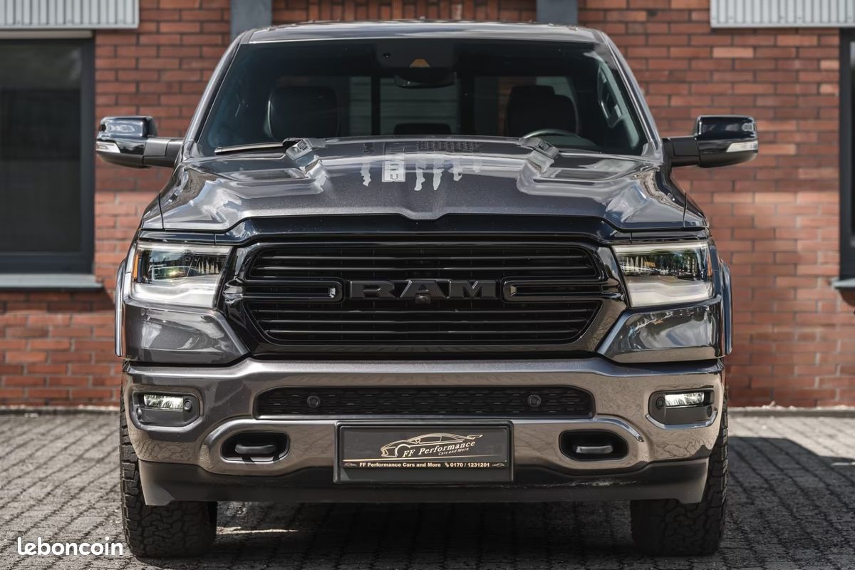 Dodge RAM 1500 Laramie eTorque GPL 5.7 V8 HEMI 401 ch 4x4 – Harman Kardon – Pano – 360° (image 3)