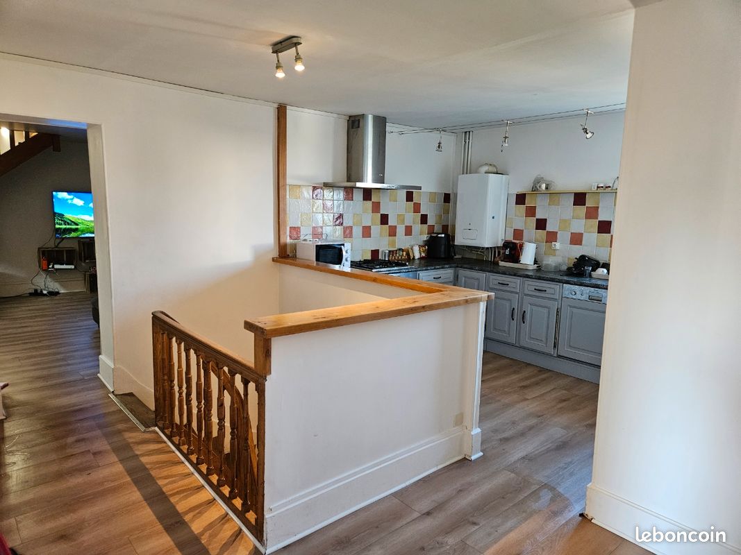 Appartement 3 pièces 100 m² · à Bourges · 100 m² · 850 €
