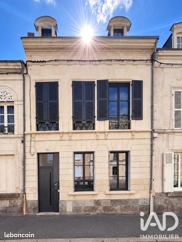 Maison 7 pièces 205 m² · à La Flèche · 205 m² · 383 900 €