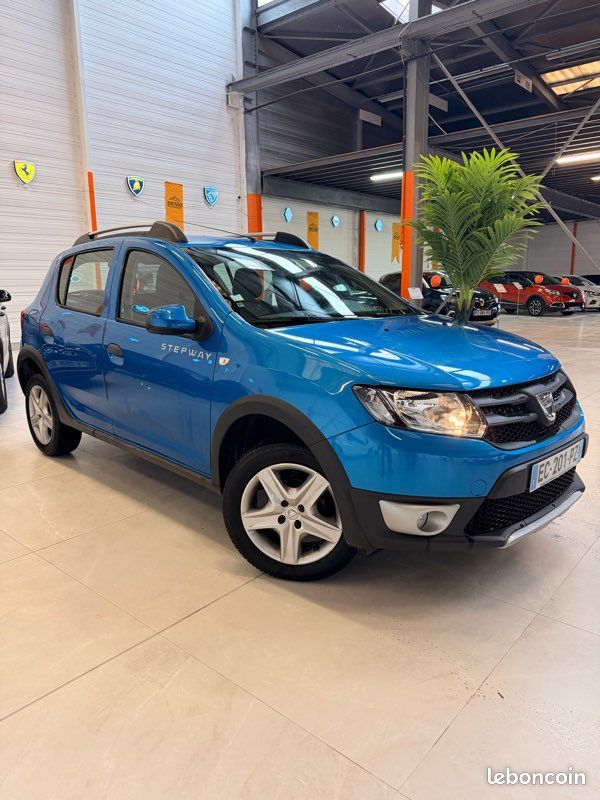Dacia SANDERO TCe 90 E6 Stepway PRESTIGE (image 2)