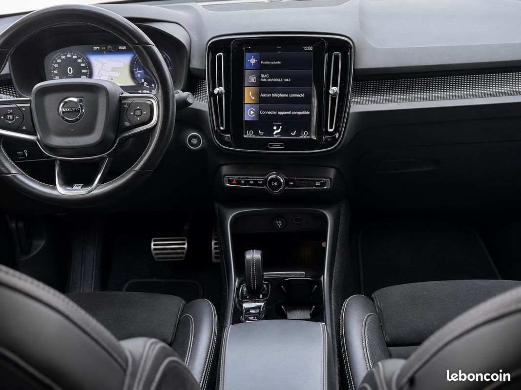 VOLVO XC40 D3 150Ch R-DESIGN Geartronic 8 (image 4)