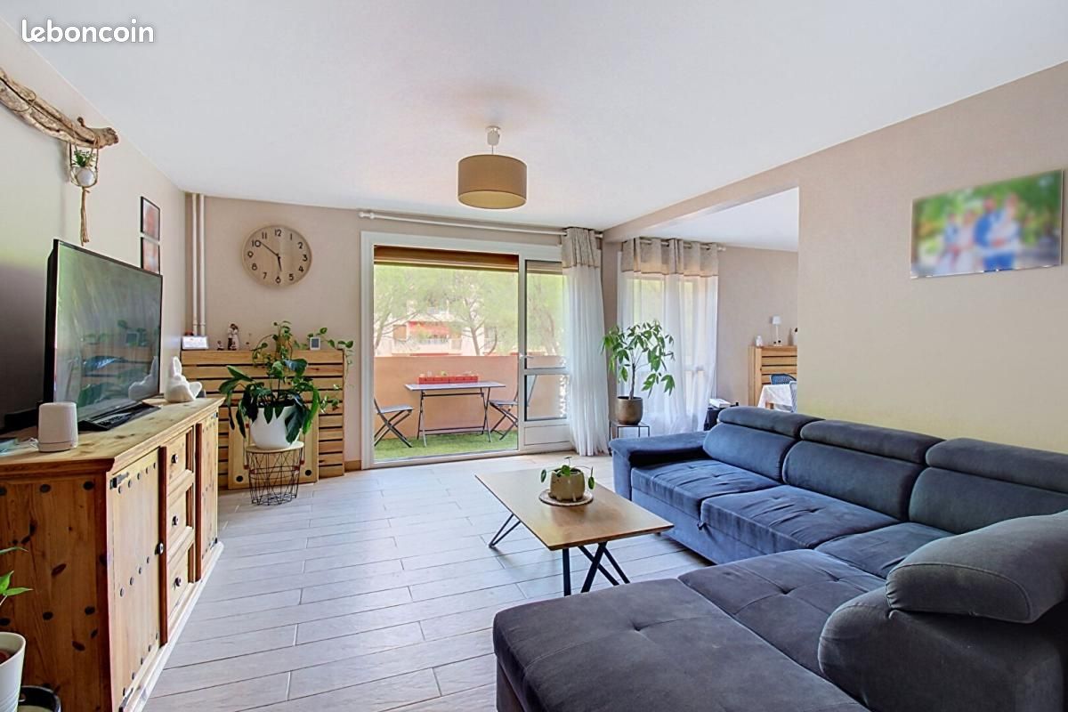 Appartement 5 pièces 92 m² · à Draguignan · 92 m² · 215 000 €