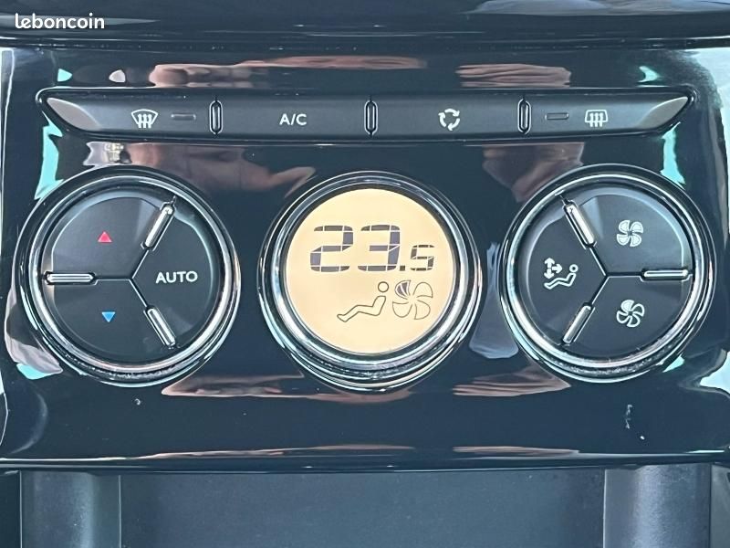Ds DS 3 Essence 110 Perfo Line GPS Radar Recul CarPlay Clim Auto Régulateur (image 20)