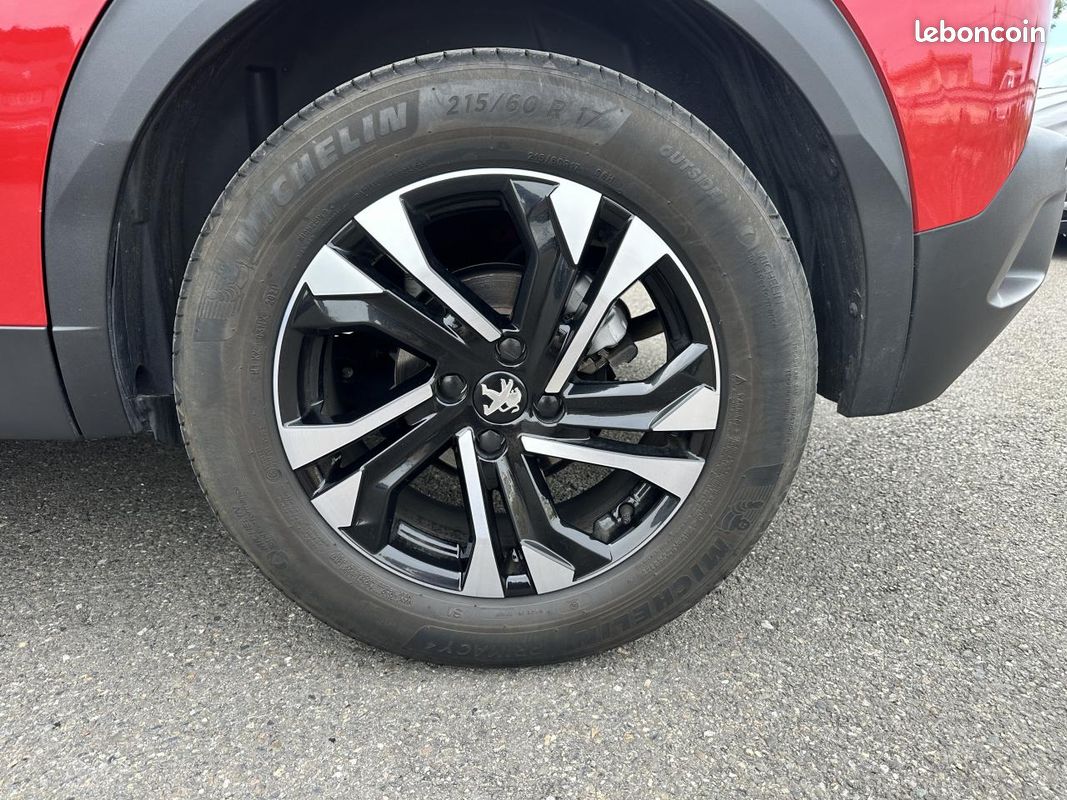 PEUGEOT 2008 1.2i S&S - 130 - BV EAT8 2019 Allure Pack PHASE 1 GARANTIE 12 MOIS (image 17)
