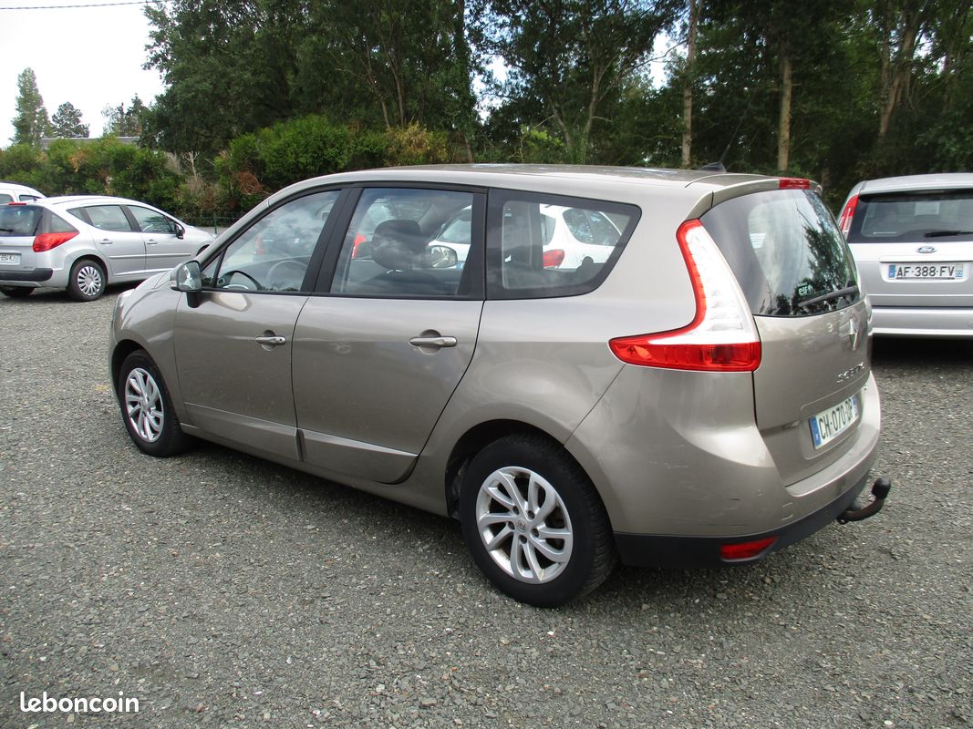 Gd Scénic 3 1.6 DCI 130ch,BV6,7places,Moteur à chaine,Attelage,Bluetooth... (image 2)