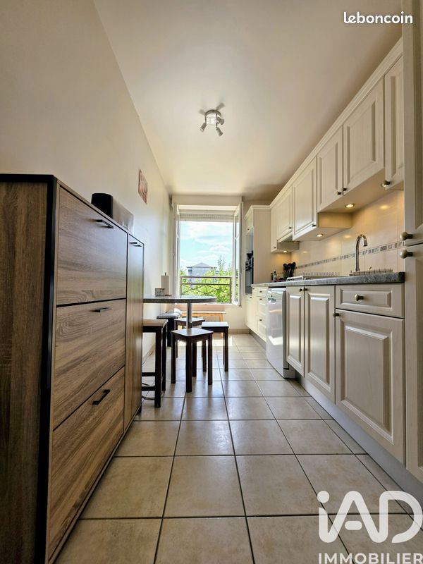 Appartement 4 pièces 73 m² · à Magny-le-Hongre · 73 m² · 350 000 €