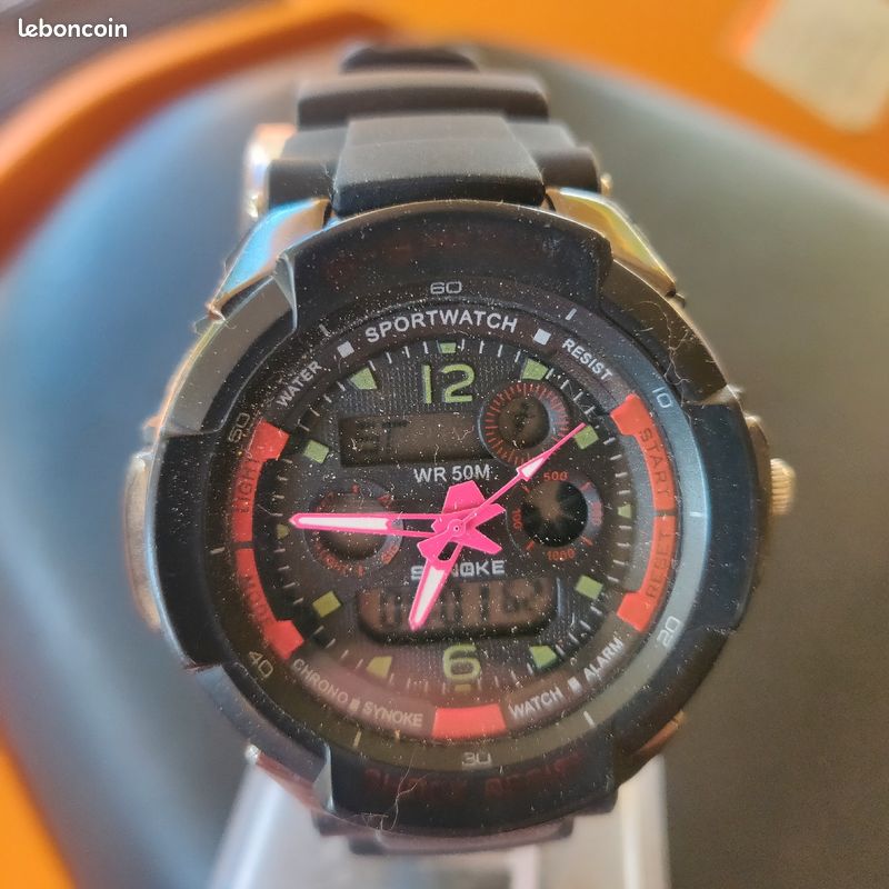 Synoke : Montre aiguilles + Quartz, noire & rouge (C1) (image 1)