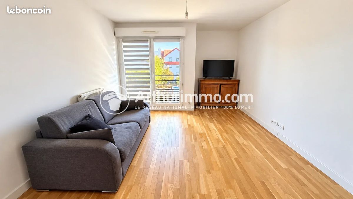 Appartement 2 pièces 45 m² · à Saint-Pierre-du-Perray · 45 m² · 170 000 €