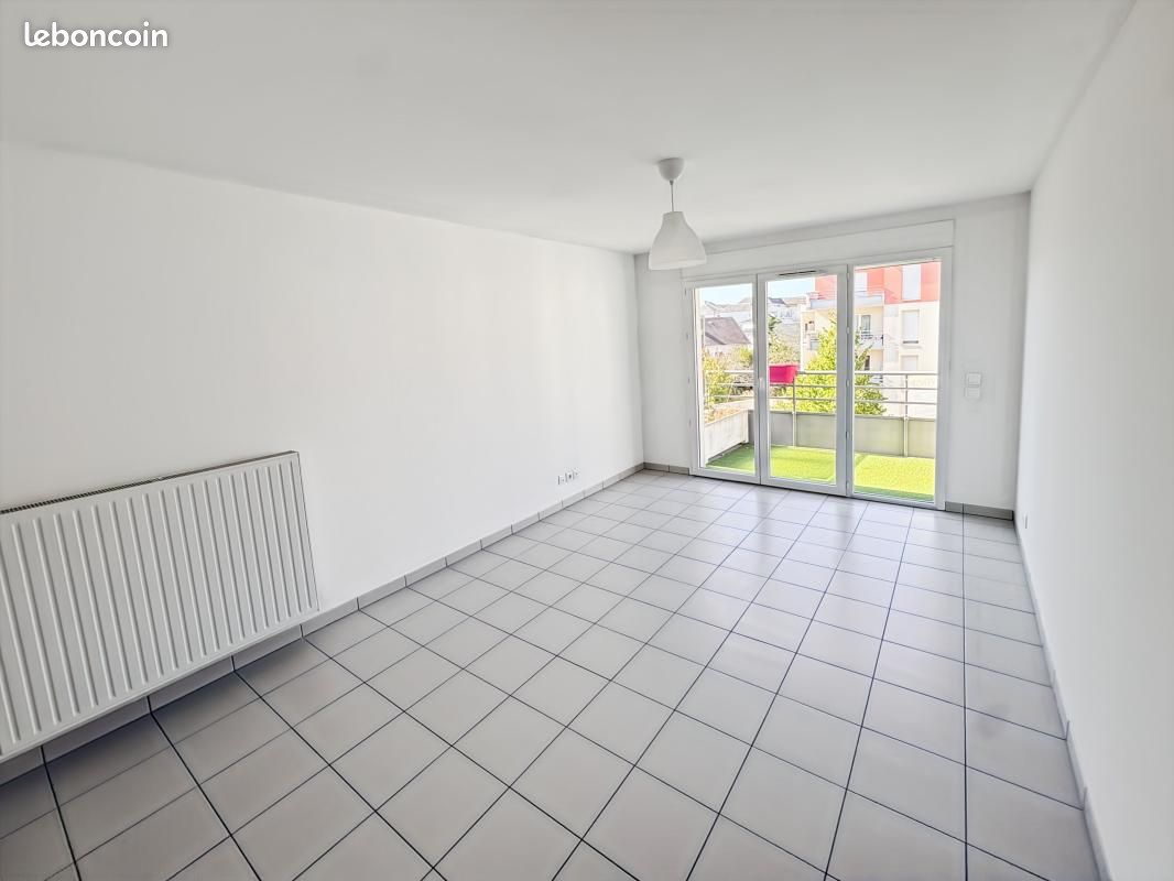 Appartement 1 pièce 44 m² · à Fleury-les-Aubrais · 44 m² · 98 000 €