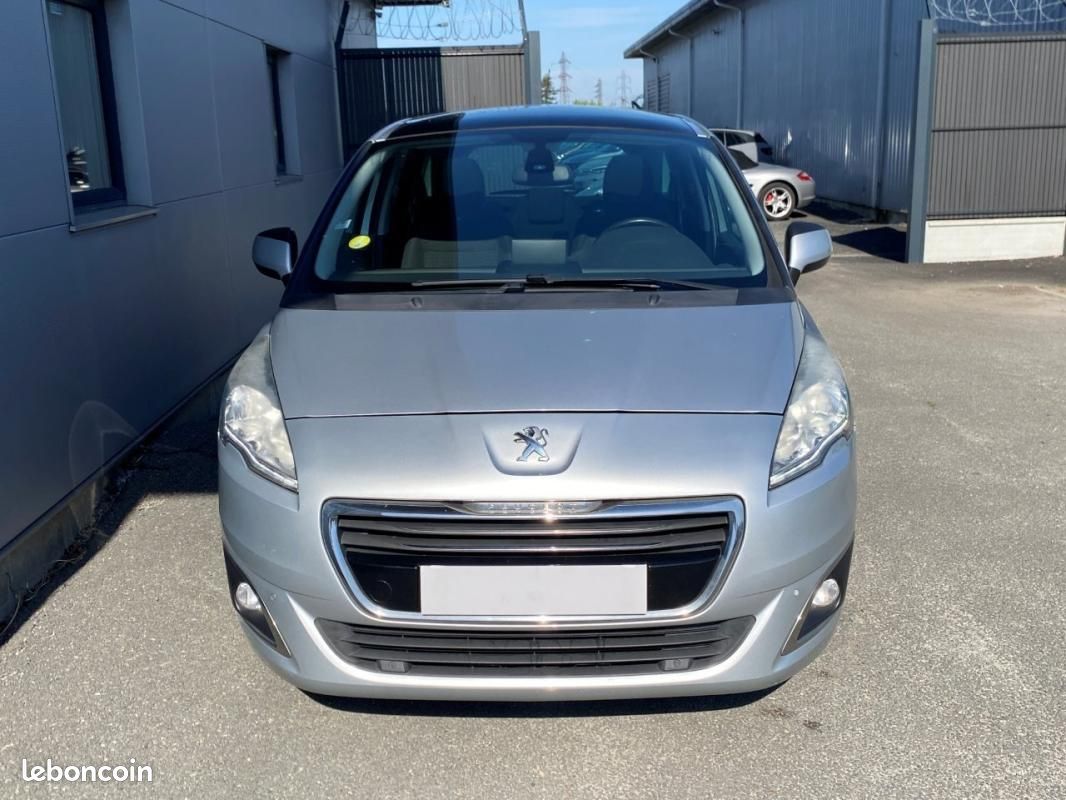 Peugeot 5008 BUSINESS 1.6 e-HDi 115ch FAP ETG6 BLUE LION Pack 5pl (image 26)