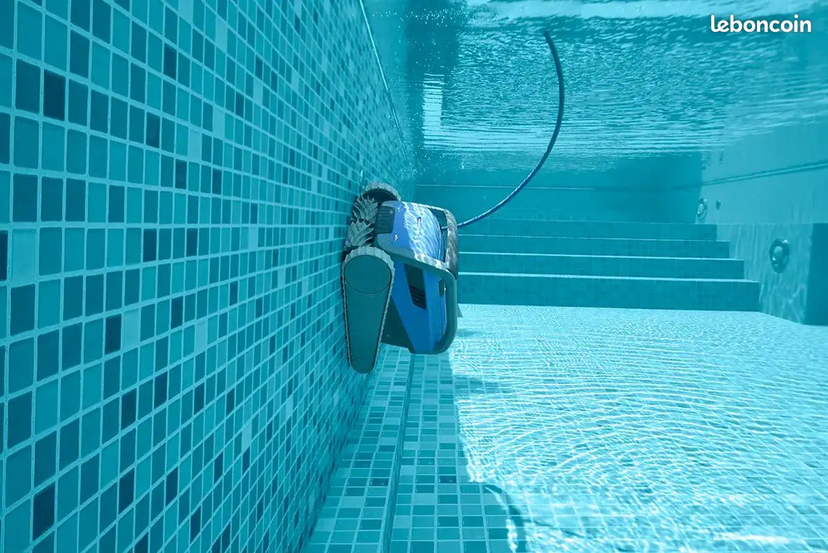 Robot de piscine Dolphin Supreme M600 Pro (image 10)