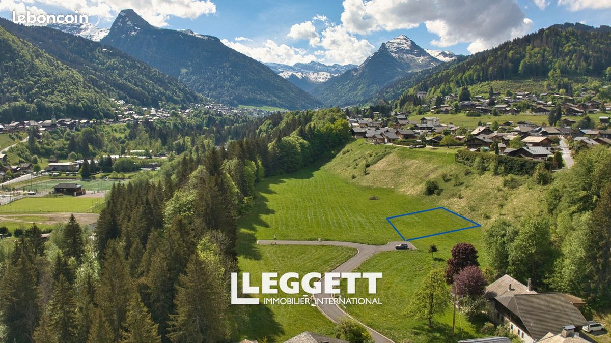 Terrain 953 m² Montriond · 595 000 €