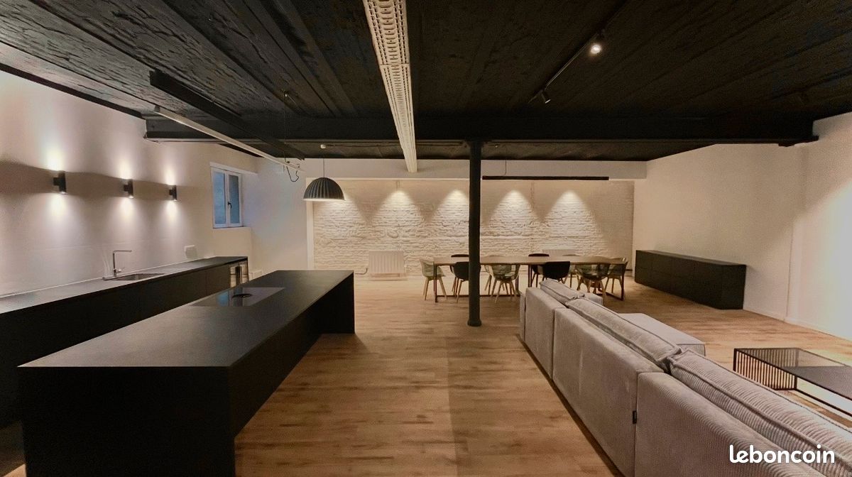 Appartement 5 pièces 182 m² · à Roubaix · 182 m² · 330 000 €