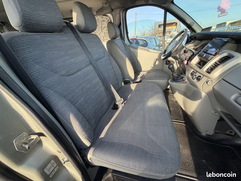 Renault TRAFIC II PASSENGER L1H1 1000 2.0 DCI 90CH AUTHENTIQUE (image 11)