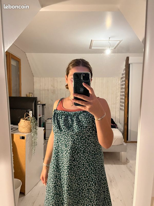 Robe verte fleuris (image 4)