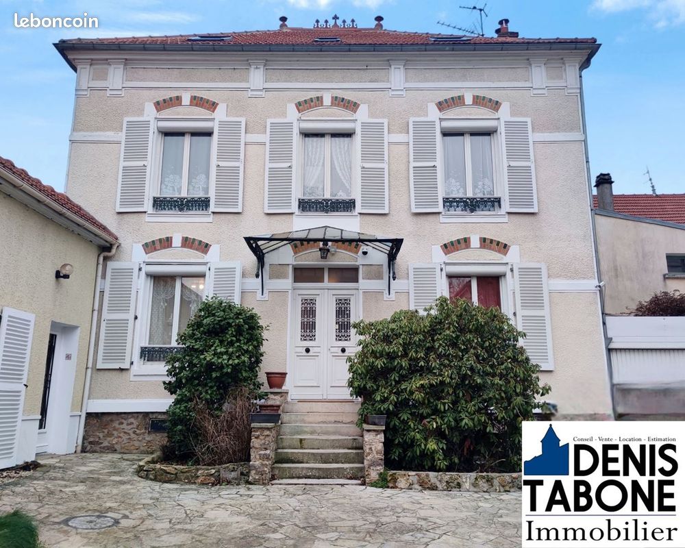 Maison 12 pièces 231 m² · à Montlignon · 231 m² · 825 000 €