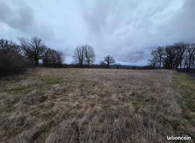 Terrain 9931 m² Causse-et-Diège