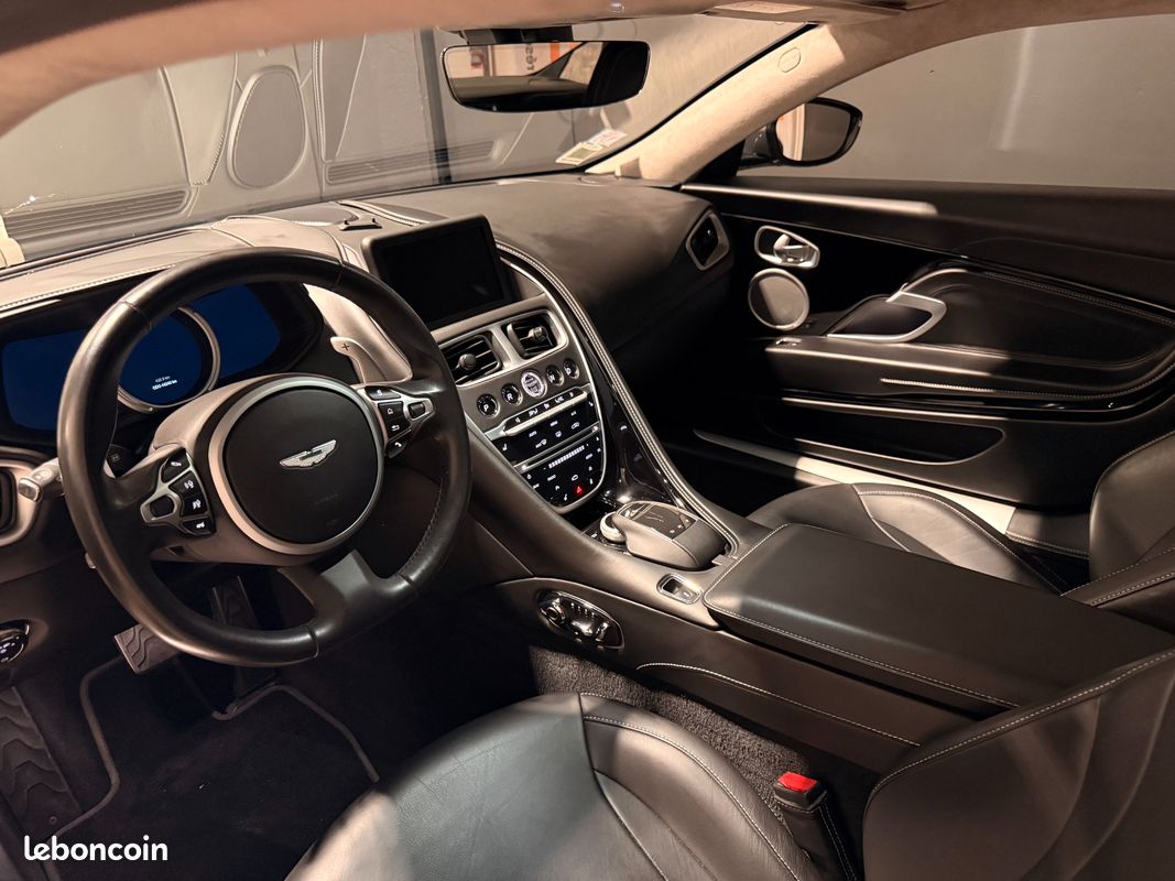 ASTON MARTIN DB11 COUPE V8 4.0 510 BVa (image 12)