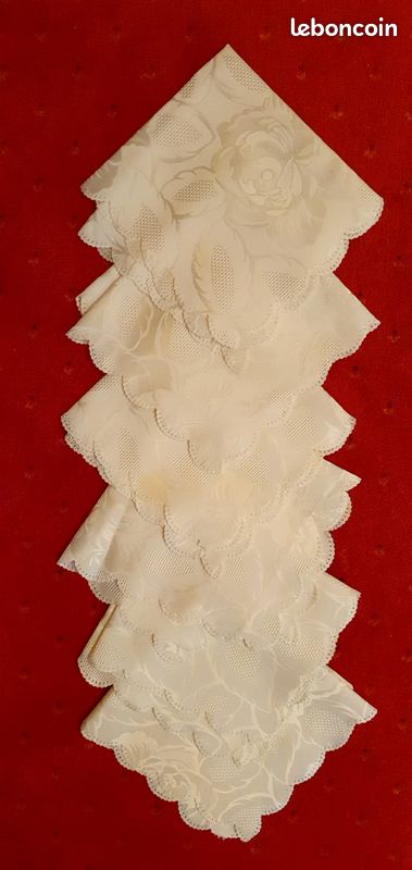Service de table nappe et 6 serviettes satin fleuri beige (image 4)