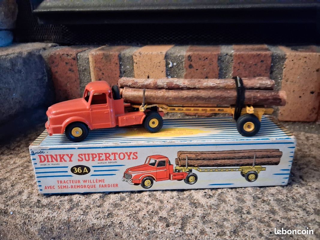DELAHAYE AUTO ECHELLE DE POMPIERS DINKY TOYS Réf 32D