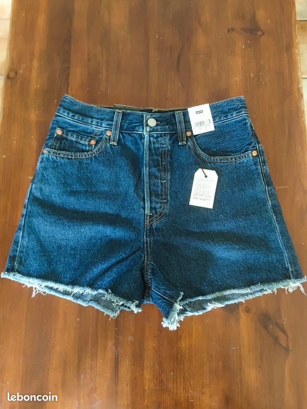 Short jeans Levi's neuf Taille 38 W28 bleu (image 2)