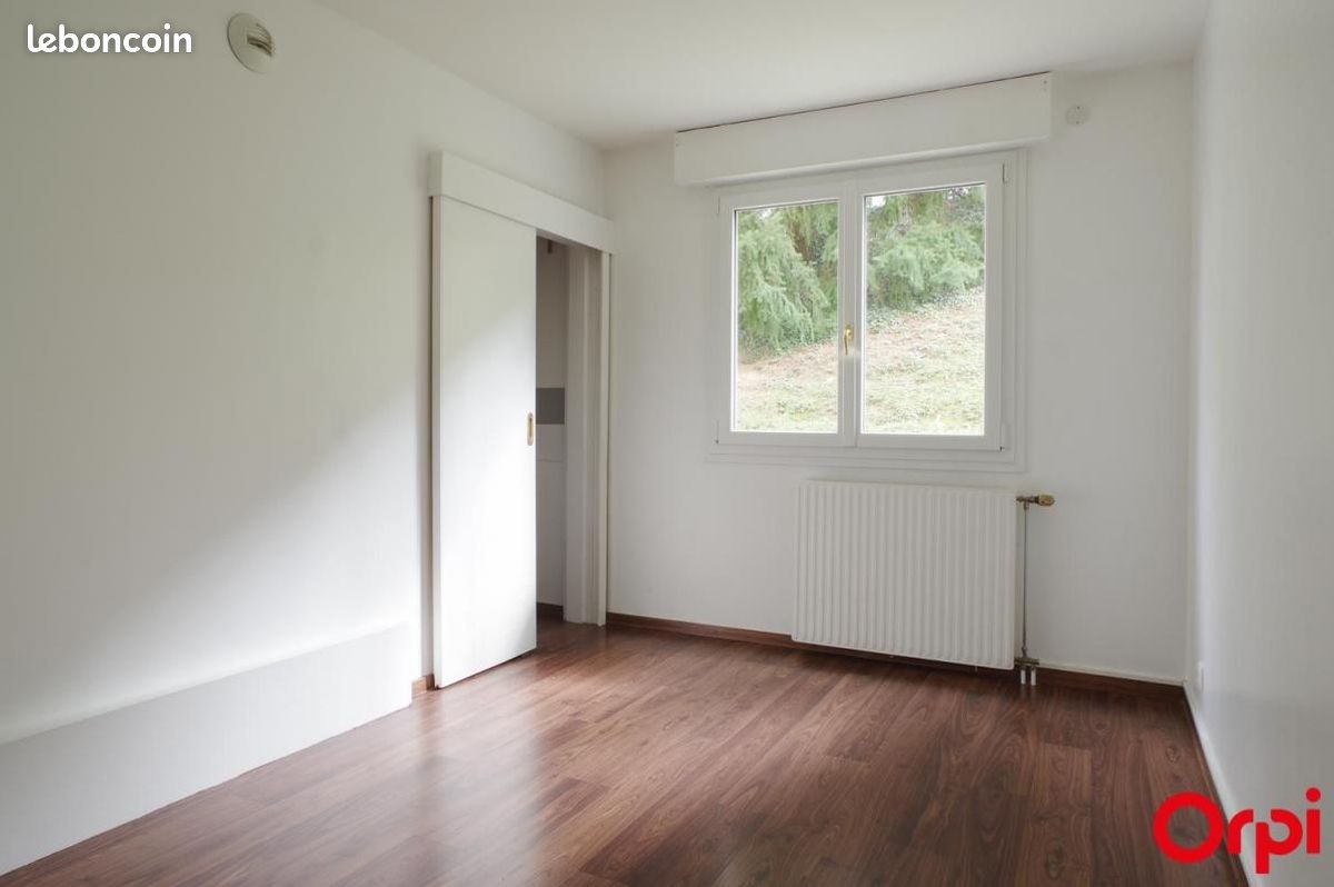 Appartement a louer tassin-la-demi-lune - 5 pièce(s) - 100 m2 - Surfyn