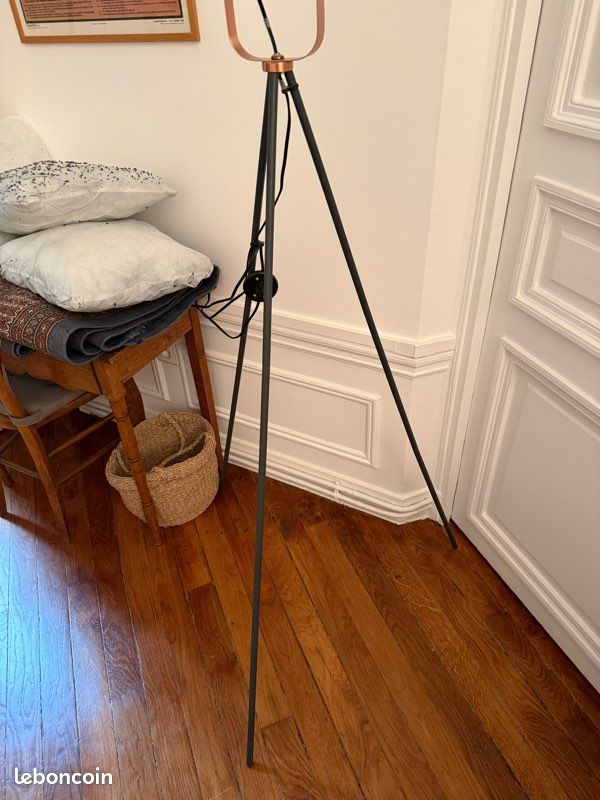 Lampe sur pied projecteur (image 3)