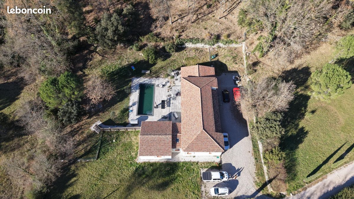 Propriété 6 pièces 193 m² (image 18)