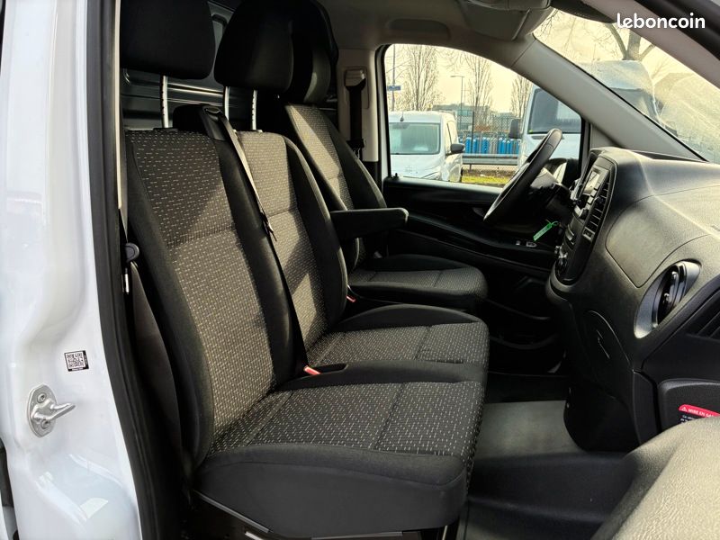 Mercedes Vito 116 CDI Fourgon Long L2 163ch BVA LED 31500HT Gar (image 7)