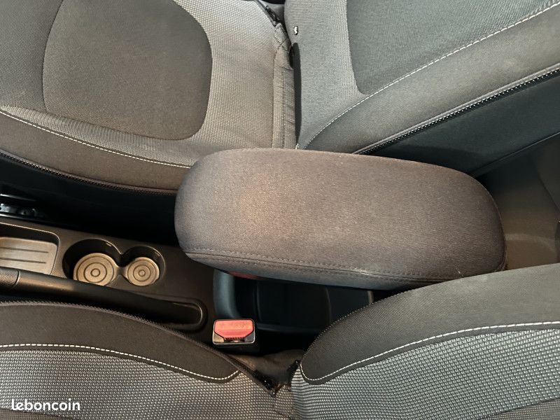Renault CAPTUR 1.5 DCI 90CH ENERGY ARIZONA ECO² *CLIM AUTO *BLUETOOTH *REGULATEUR (image 16)