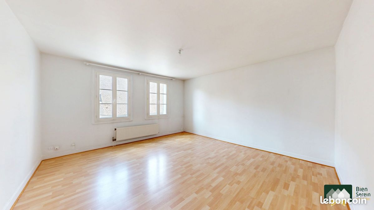 Appartement 2 pièces 52 m² · à Chartres · 52 m² · 700 €