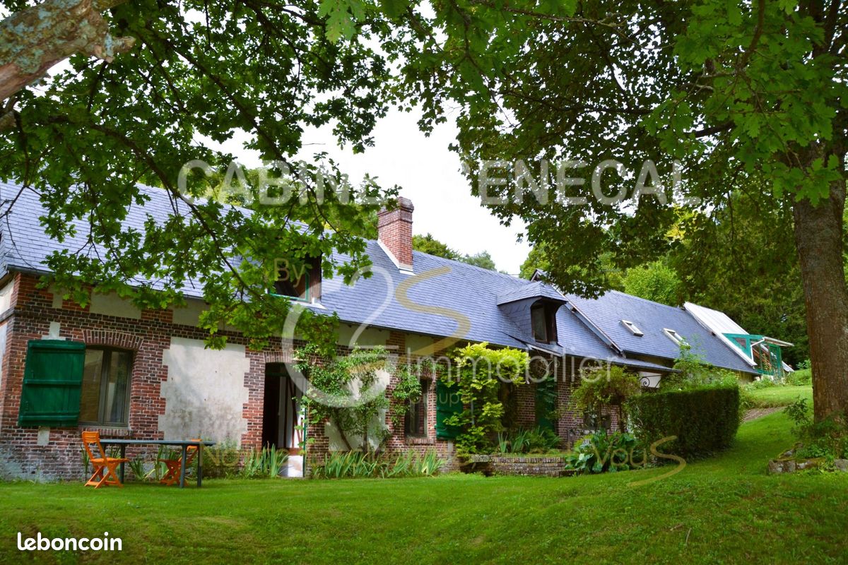 Maison 8 pièces 183 m² · à Blainville-Crevon · 183 m² · 270 000 €