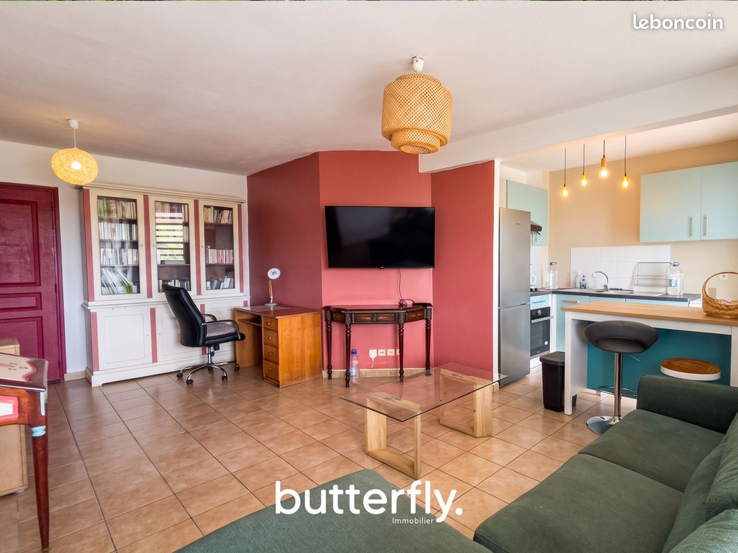 Appartement 2 pièces 44 m² · à Les Abymes · 44 m² · 875 €/mois