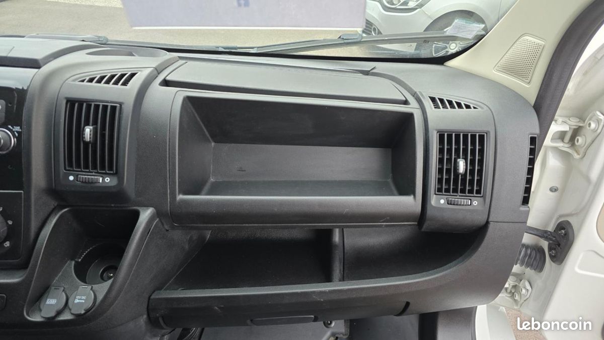 Peugeot Boxer Fourgon Surélevé 333 L2H2 Pack Clim Nav HDi 130 (image 28)