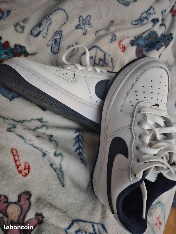 Nike (image 1)