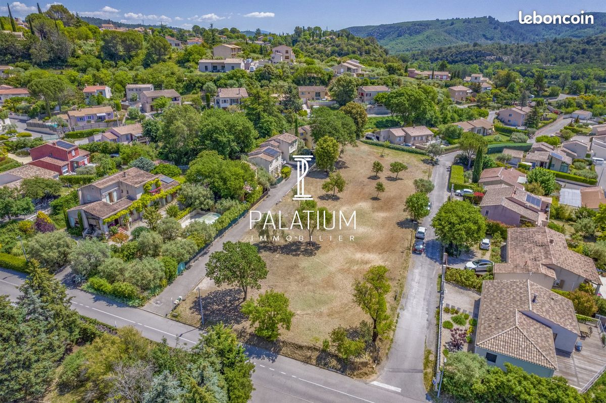 Terrain 485 m² · à Gréoux-les-Bains · 485 m² · 124 500 €