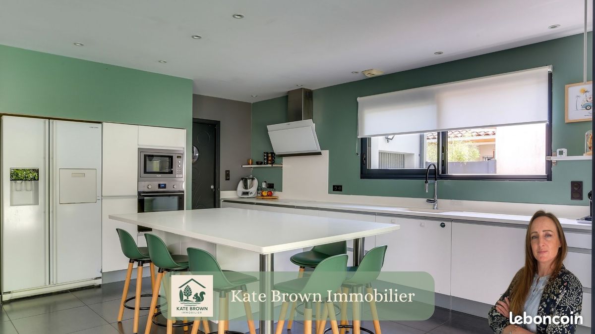 Maison 7 pièces 220 m² · à Tosse · 220 m² · 824 000 €