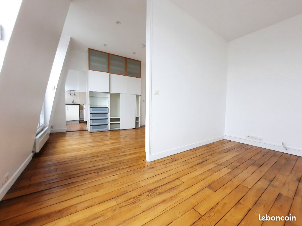 Appartement 2 pièces 27 m² · à Issy-les-Moulineaux · 27 m² · 928 €/mois