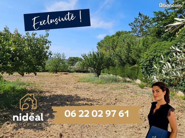 Terrain 1300 m² Clarensac