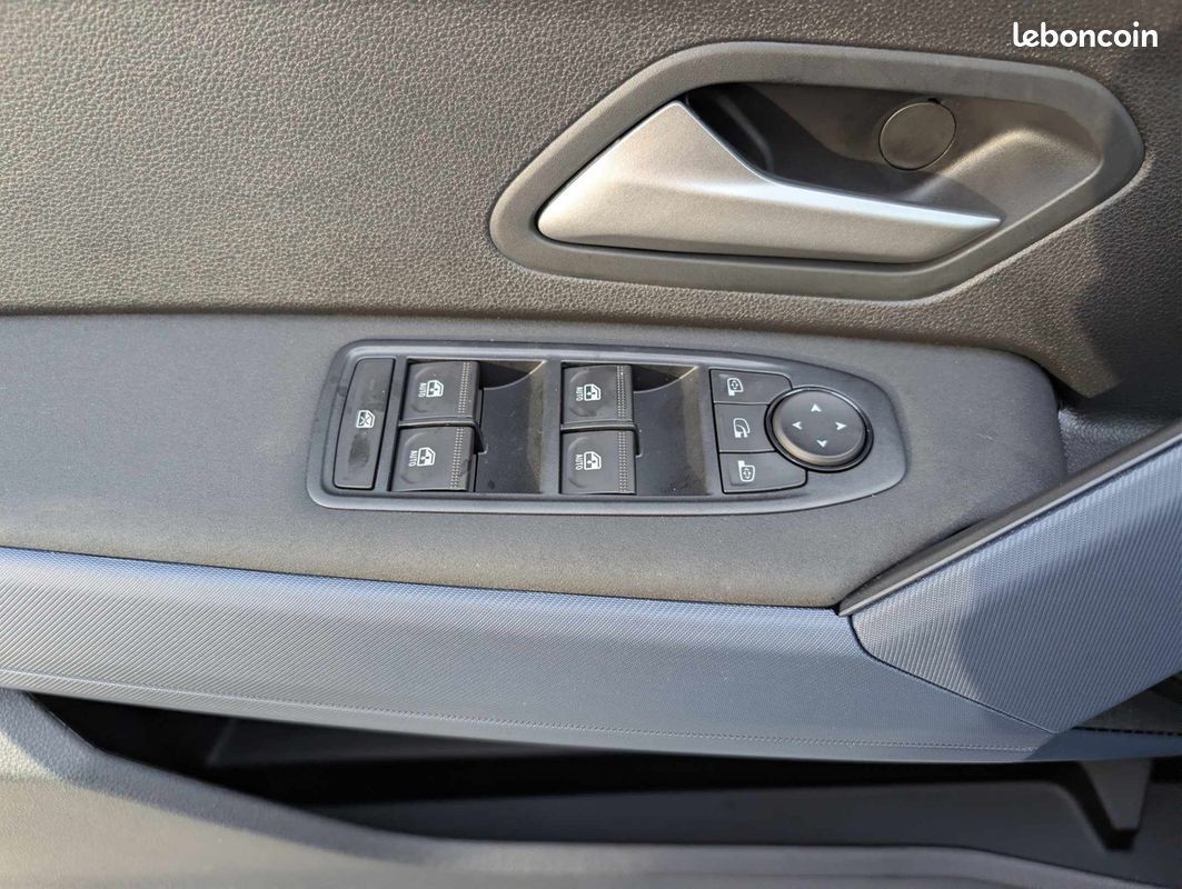 Dacia BIGSTER 1.2 MILD HYBRID-G 140CH EXPRESSION (image 24)