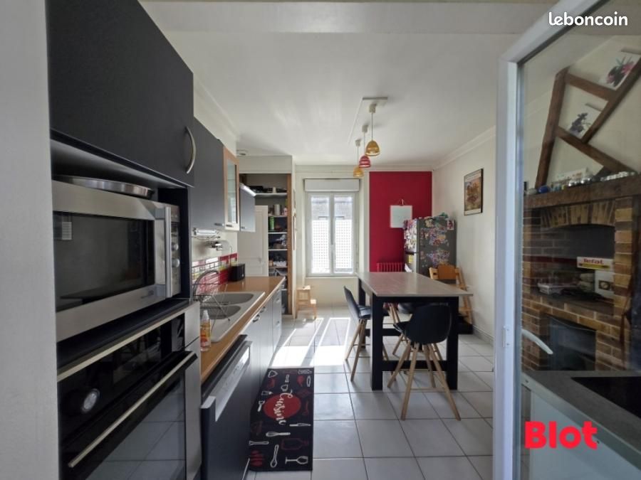 Maison 4 pièces 106 m² · à Fougères · 106 m² · 204 900 €