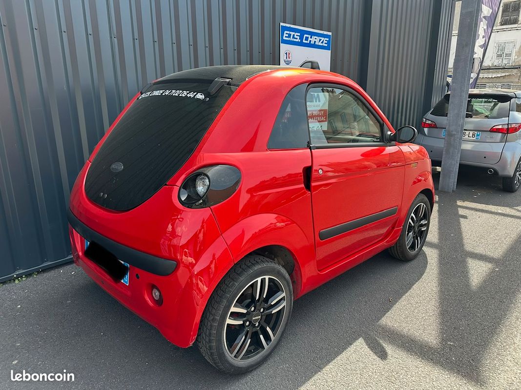 Voiture sans permis MICROCAR DUE MUST DCI DIRECTION ASSISTEE CHEZ ETS CHAIZE DES 14 ANS LIVRAISON A DOMICILE DANS TOUTE LA FRANCE (image 5)