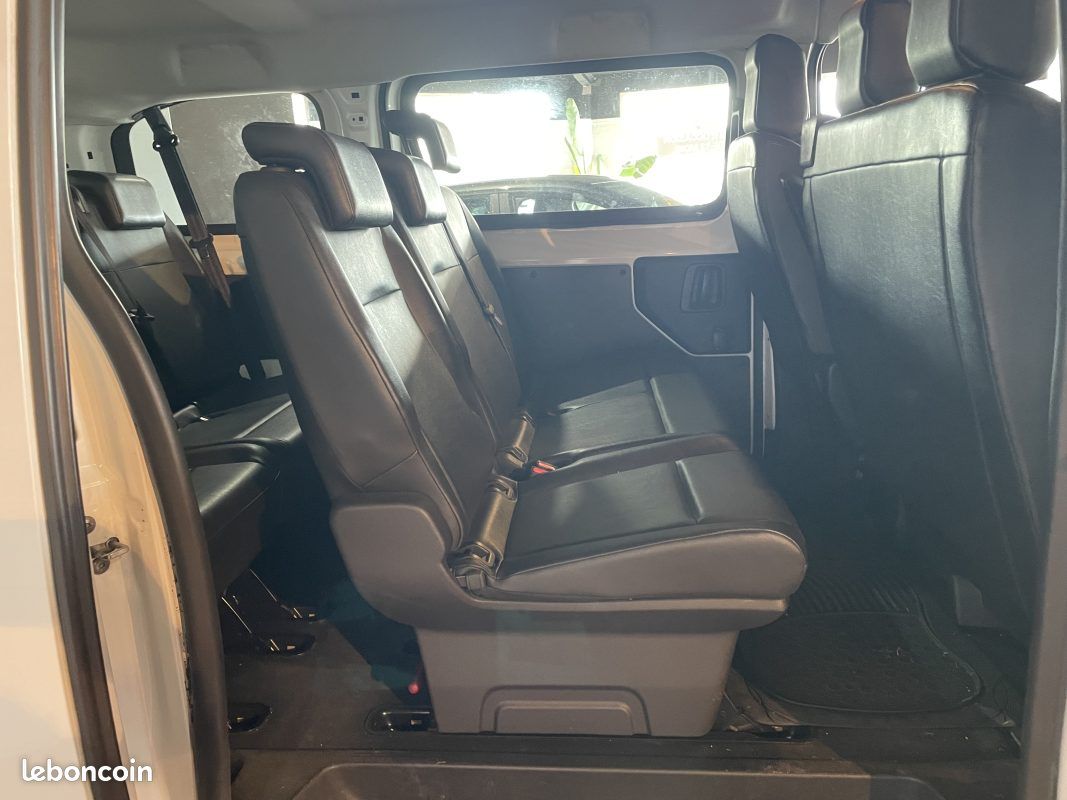 PEUGEOT TRAVELLER COMPACT 1.5 BLUE HDI 120 ACTIVE 9 Places (image 7)