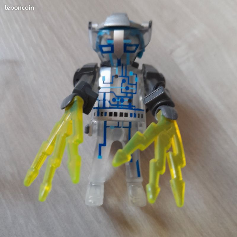 Playmobil figurines diverses 3 euros ou 5e les deux (image 7)