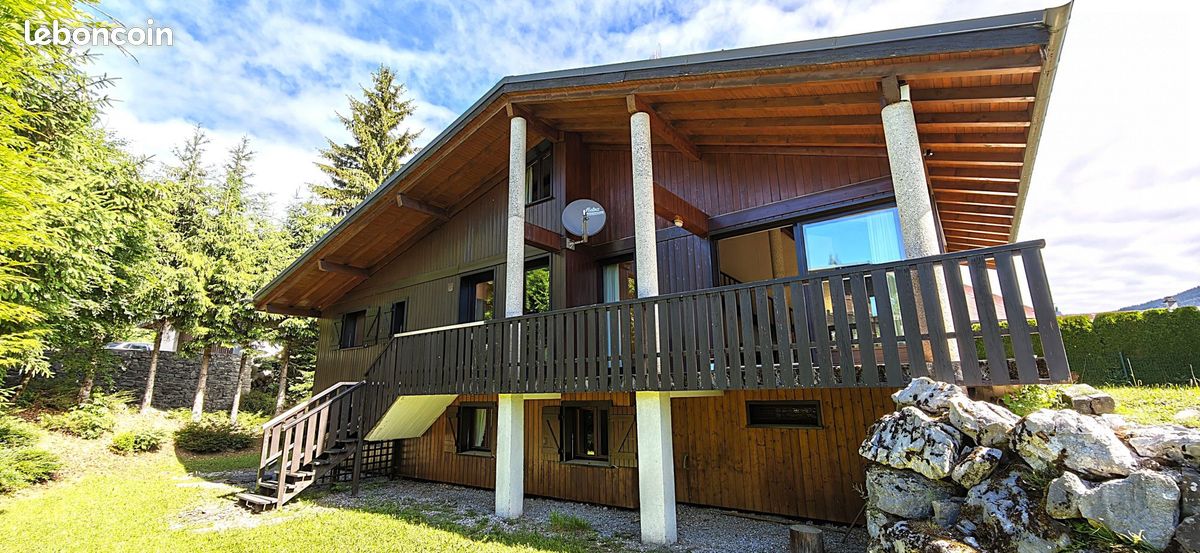 Maison 8 pièces 209 m² · à Arâches-la-Frasse · 209 m² · 920 000 €