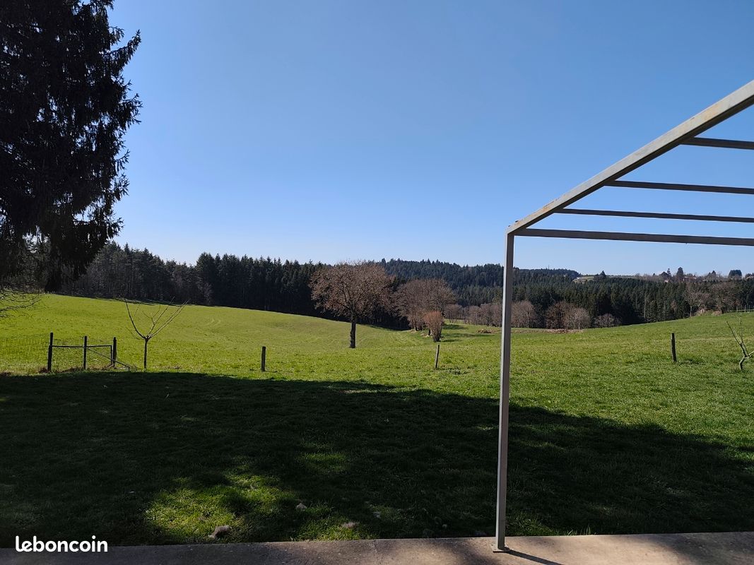Maison 5 pièces 140 m² · à Jonzieux · 140 m² · 378 000 €