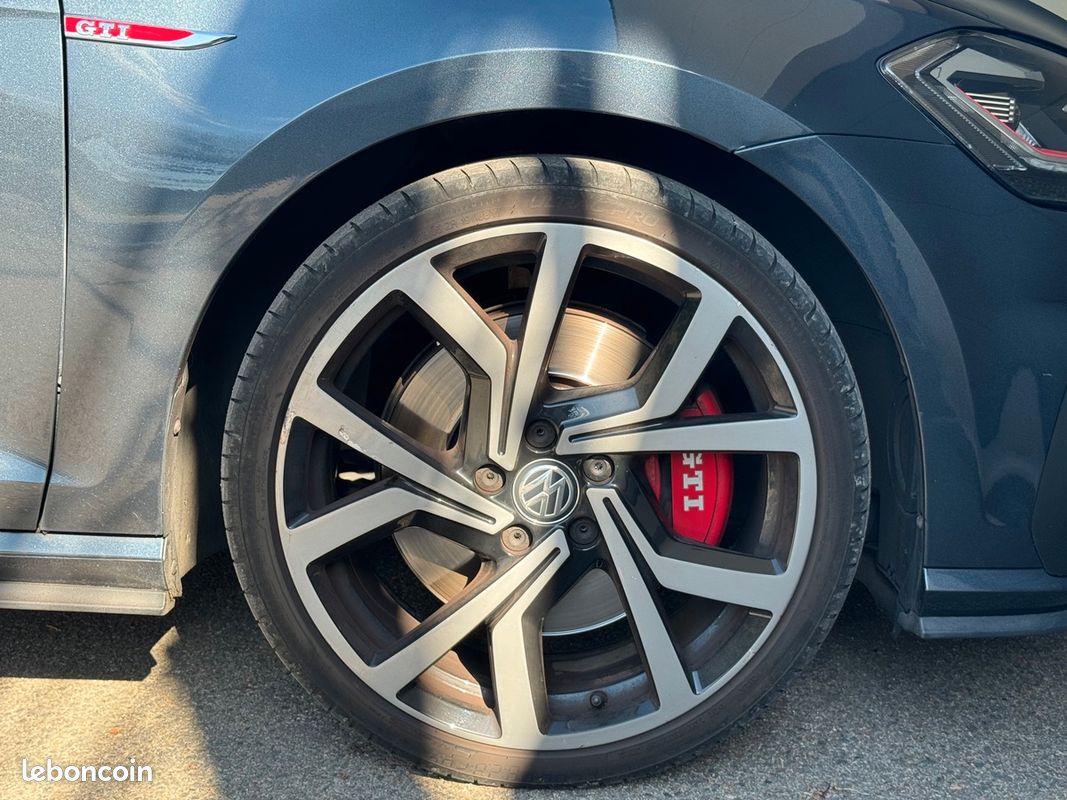 Volkswagen Golf 7 GTI 245 (image 28)