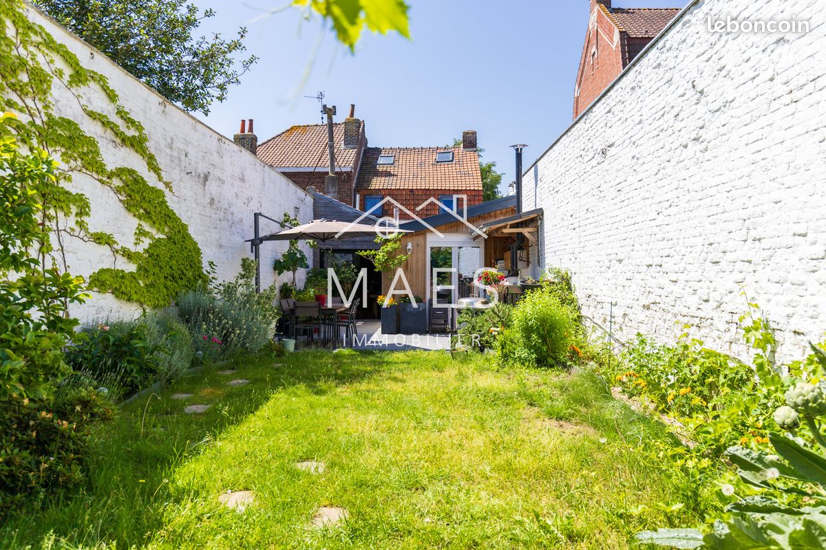 Maison 6 pièces 125 m² · à Wambrechies · 125 m² · 455 000 €