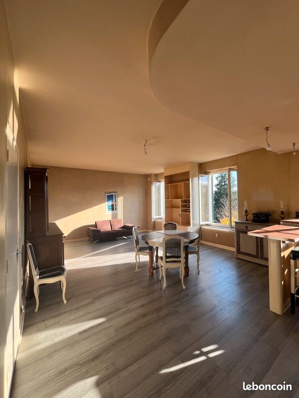 Appartement 4 pièces 99 m² · à Neuville-sur-Saône · 99 m² · 260 000 €