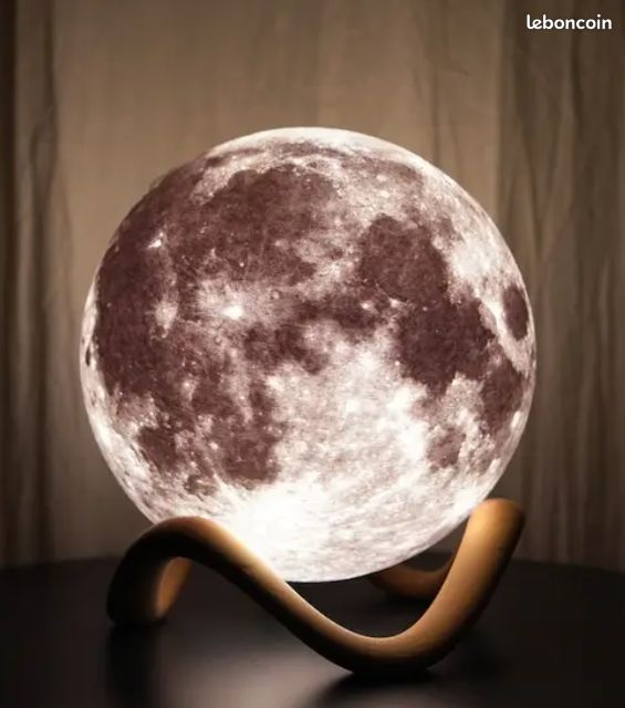Gaming Merchandise Lampe Lune 3D LED - Veilleuse 16 Couleurs Avec Télécommande - Déco Chambre Enfant Ou Adulte Déco Chambre Galaxy